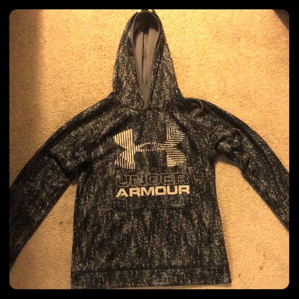 Black and gray hoodie